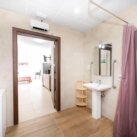 Islet Promenade - With Hot Tub And Panoramic Sea Views By Getawaysmalta Apartman 4*