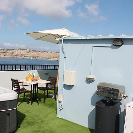 Διαμέρισμα Islet Promenade With Hot Tub And Panoramic Sea Views By Getawaysmalta Σεντ Πόλς Μπέι