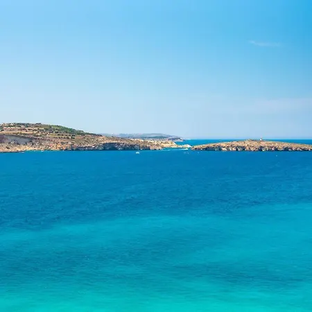 Islet Promenade With Hot Tub And Panoramic Sea Views By Getawaysmalta St. Paul's Bay