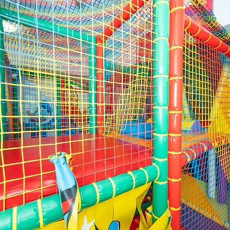 Islet Promenade With Hot Tub And Panoramic Sea Views By Getawaysmalta *