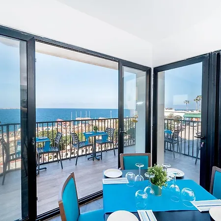 Islet Promenade With Hot Tub And Panoramic Sea Views By Getawaysmalta Apartment