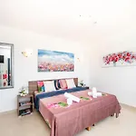Apartment Islet Promenade - With Hot Tub And Panoramic Sea Views By Getawaysmalta 4*