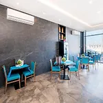 Apartment Islet Promenade - With Hot Tub And Panoramic Sea Views By Getawaysmalta 4*