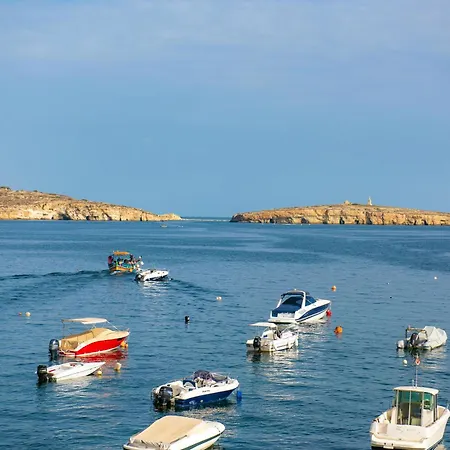Islet Promenade - With Hot Tub And Panoramic Sea Views By Getawaysmalta Apartment 4*
